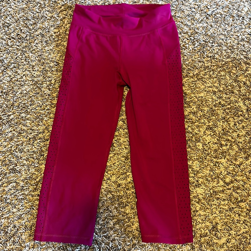 Maroon Women’s mid thigh tights